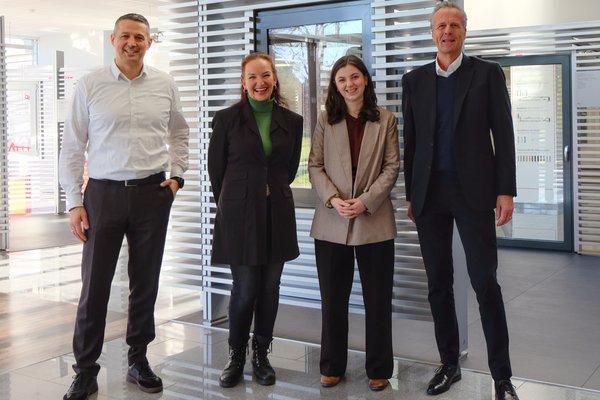 Almir Poric, Petra Gudat-Koschatzky, Clara Schweizer, Marcus Sander